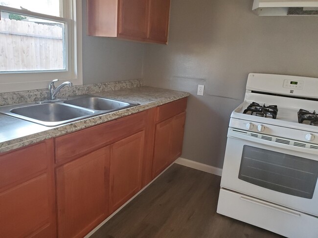 Building Photo - 4794 Olivehurst Ave