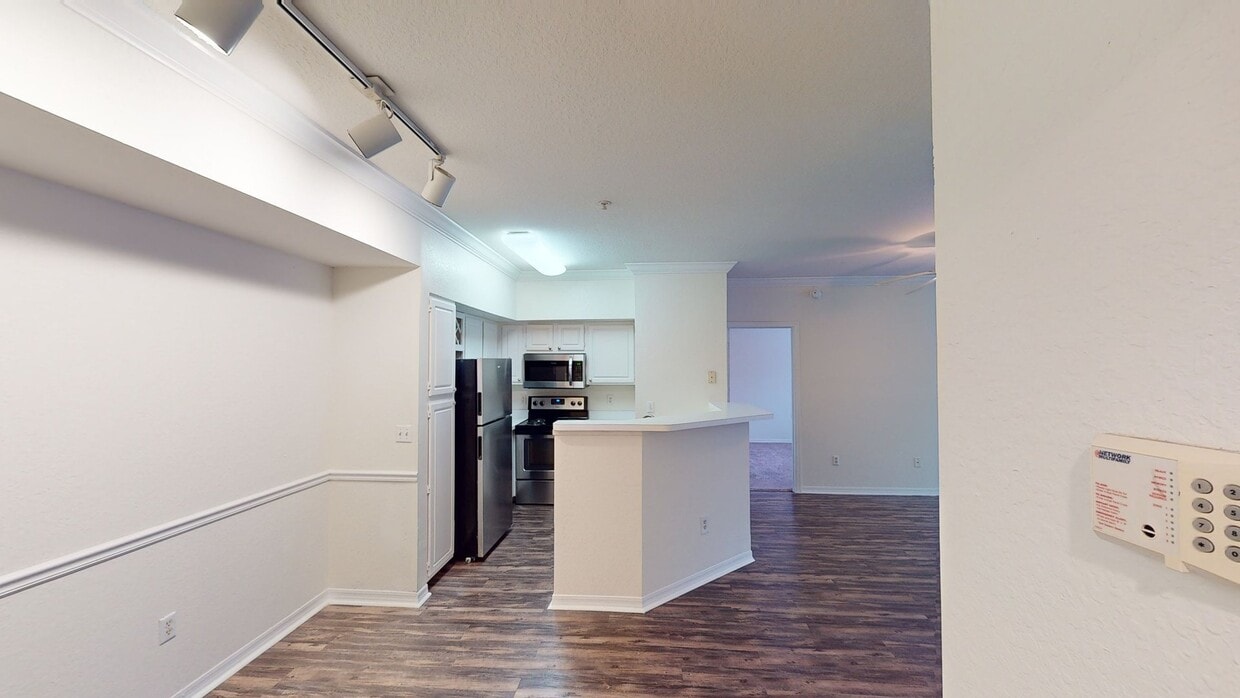 Photo - Ashton at Waterford Lakes Apartments