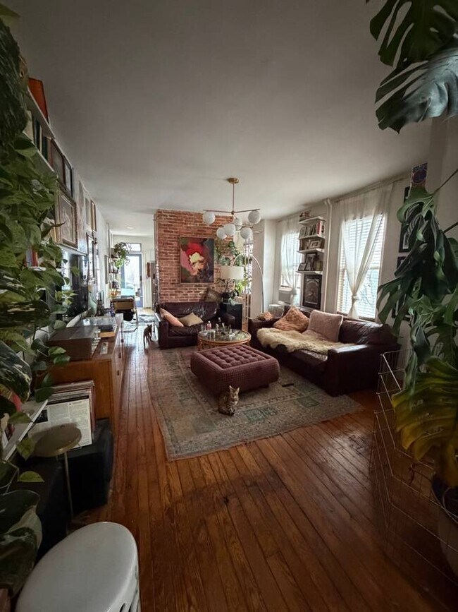 Foto del edificio - 2846 Huntingdon Ave
