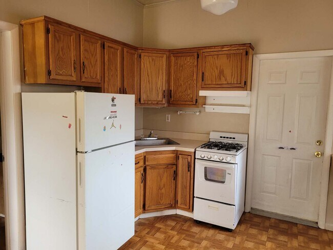 Photo - 3347 W Carson St Apartments