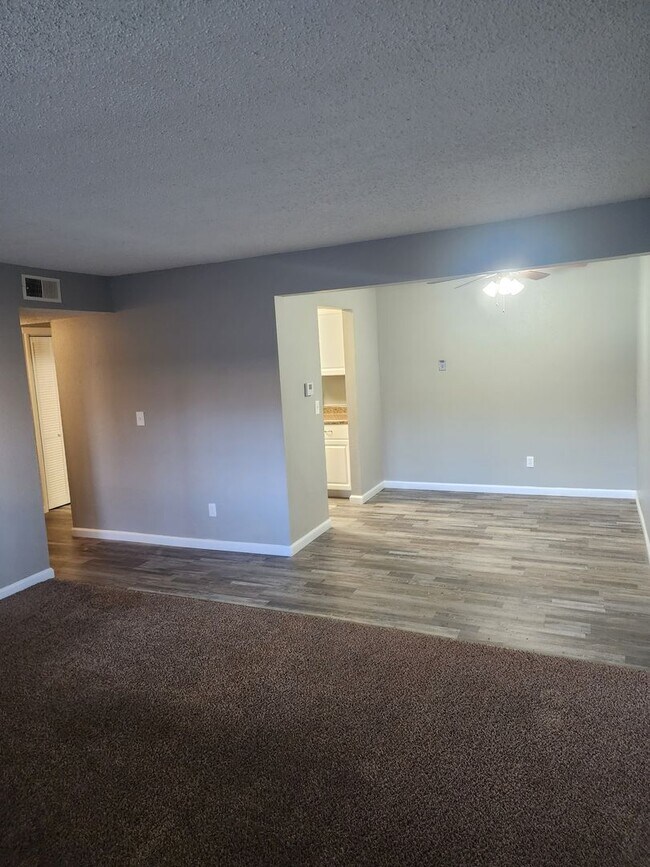 Villas on Rock 920 S Rock Rd Wichita, KS