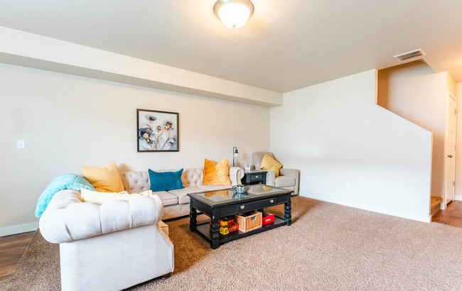 Building Photo - 14414 S Ferndale Way