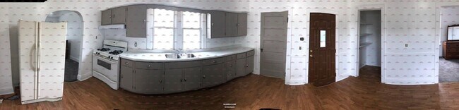 Foto del edificio - 2426 Schrage Ave