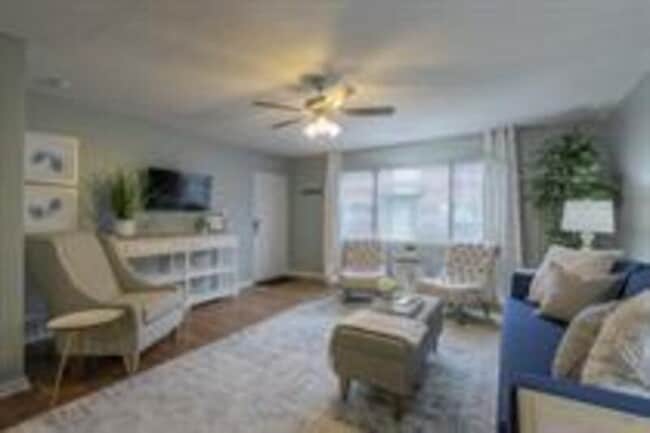 Building Photo - 4110 Clark Ave