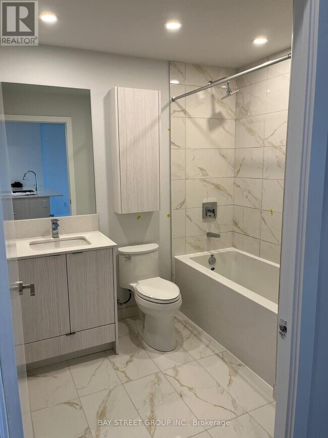 Building Photo - 4130-4130 Parkside Village Dr