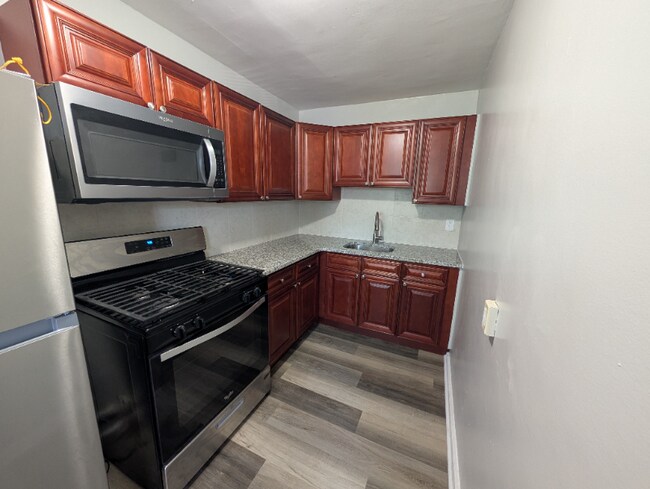 Foto del edificio - 320 E Essex Ave