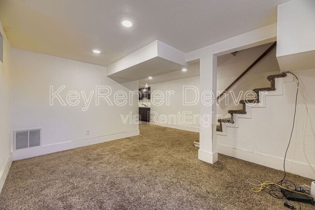 Building Photo - 2517 S Broadway