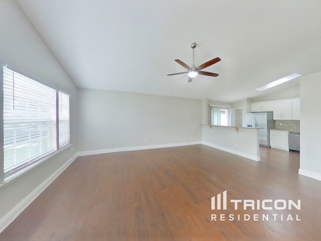 Foto del edificio - 3641 Caroline Vale Blvd
