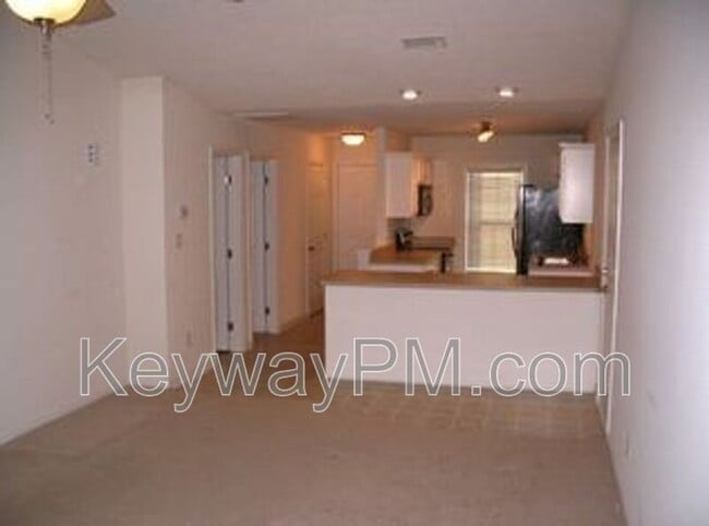 Building Photo - 7423 Exuma Dr