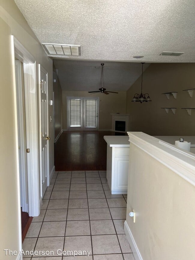 Building Photo - 2 br, 2 bath House - 2712 McLain Lane