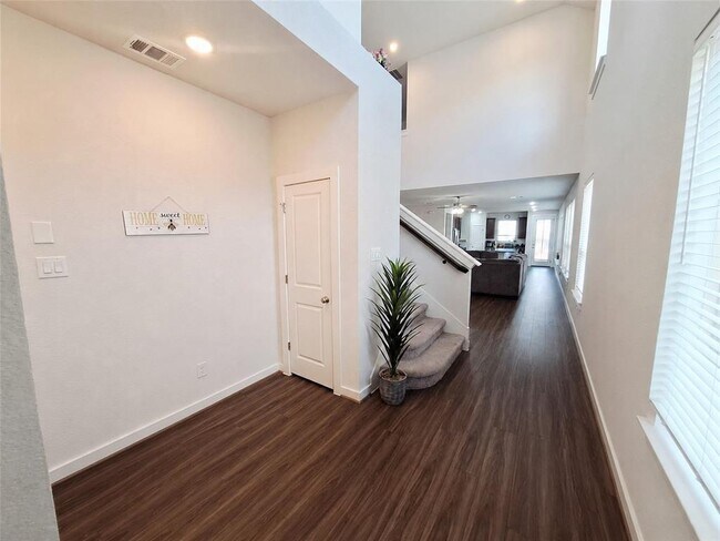 Foto del edificio - 8000 Prairie Rye Dr