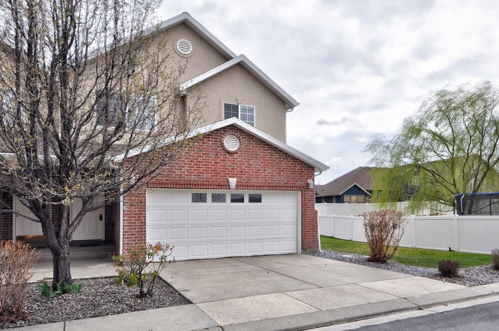 3895 Sage Meadow Dr, South Jordan, UT 84095 Townhome Rentals in South