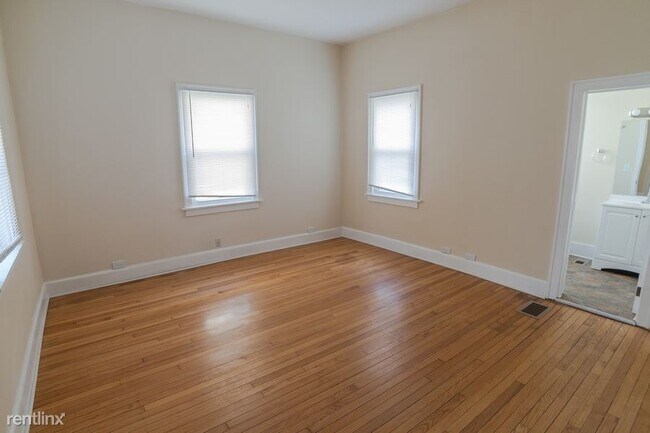Building Photo - 2 br, 1 bath House - 364 Bates Avenue