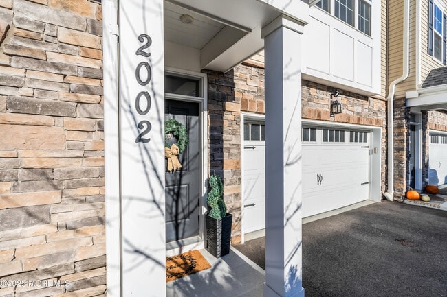 Building Photo - 2002 Evans Ln