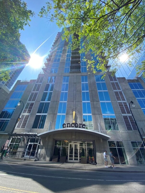 Building Photo - 301 Demonbreun St