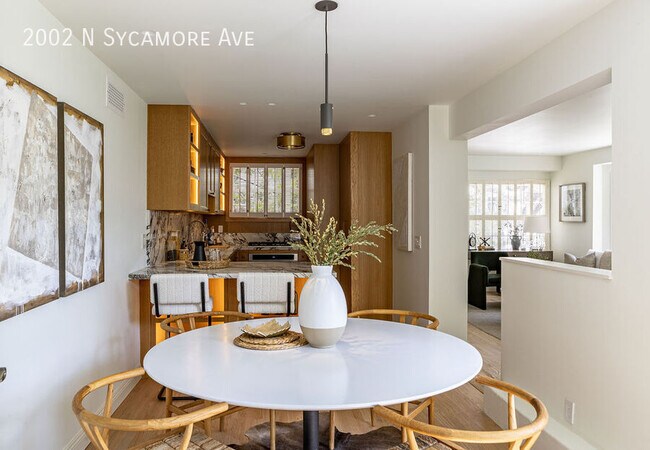 Foto del edificio - 2002 N Sycamore Ave