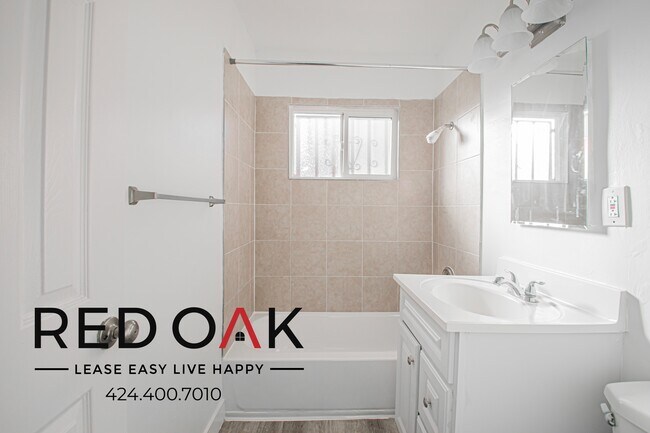 Foto del edificio - 1088 W 39th St