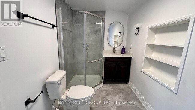 Photo du bâtiment - 5731 Stanley Ave