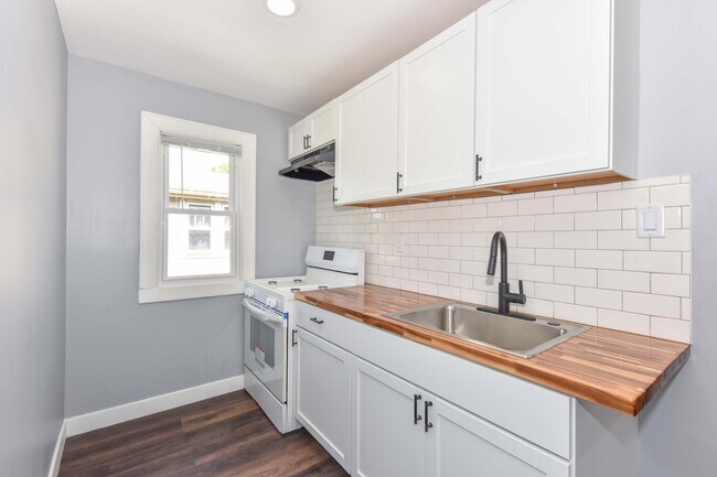 Foto del edificio - 4831 N 70th St