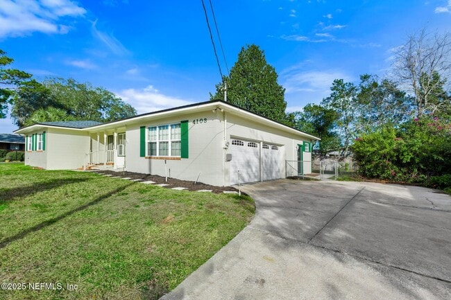 Building Photo - 4103 San Remo Dr