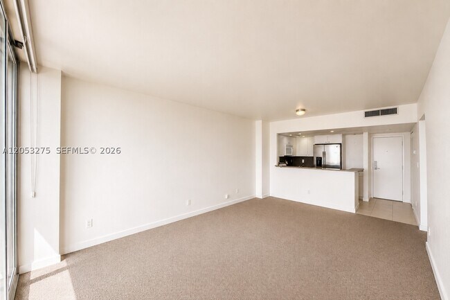 Building Photo - 5600 Collins Ave