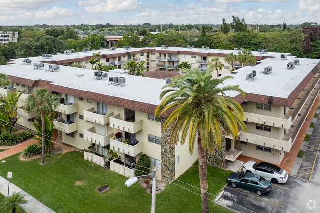 Additional Building View - Dadeland Park Condo