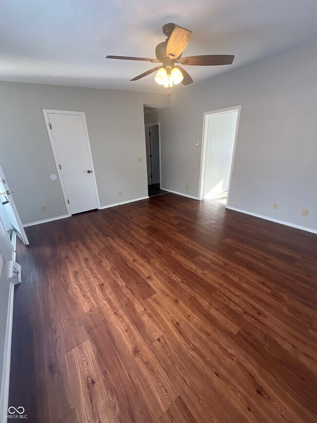 Foto del edificio - 1807 Riley Rd