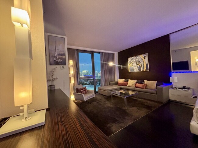 Foto del edificio - Palms Place Studio — Skyline Views, 5 Minu...