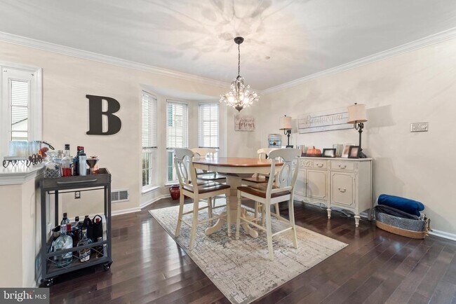 Foto del edificio - 221 Lookout Pl