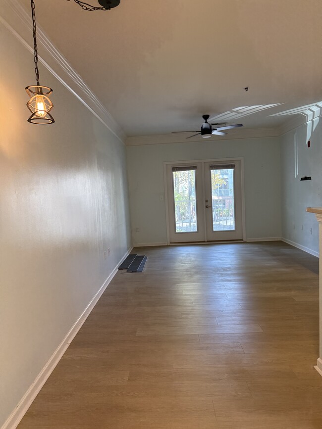 Building Photo - 1755 Central Park Rd