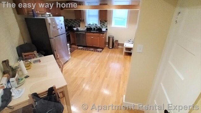 Photo - 156 Magazine St Apartment