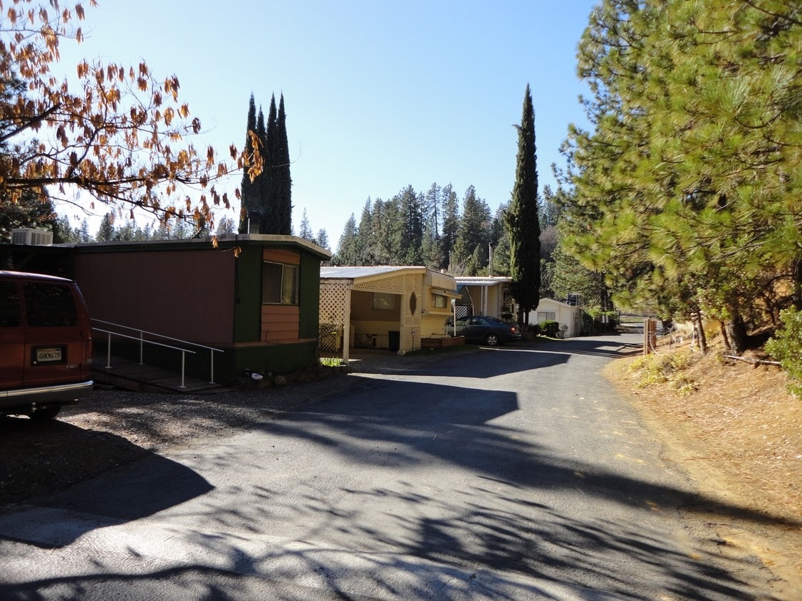 135 Ponderosa Way, Colfax, CA 95713 Apartments in Colfax, CA