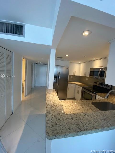 Foto del edificio - 1717 N Bayshore Dr