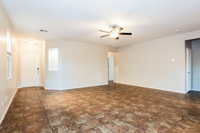 Foto del edificio - 7342 W St Charles Ave