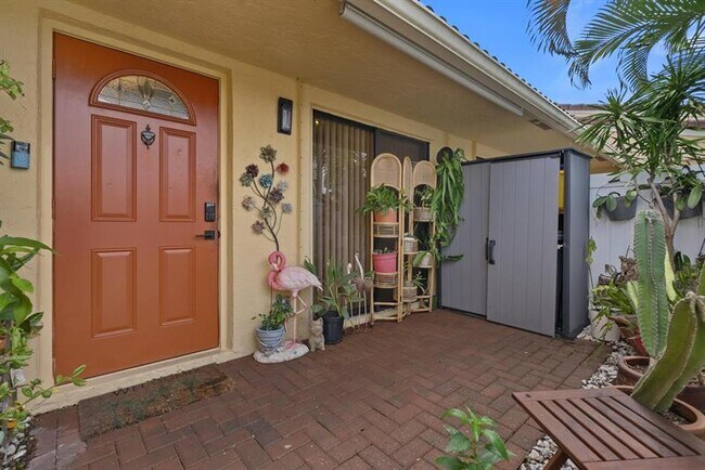 Foto del edificio - 6734 Bridlewood Ct