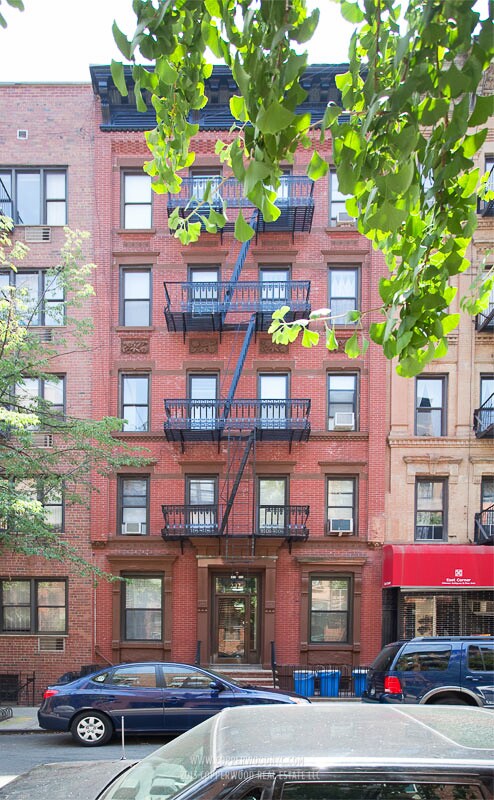 Foto principal - 232 E 83rd St