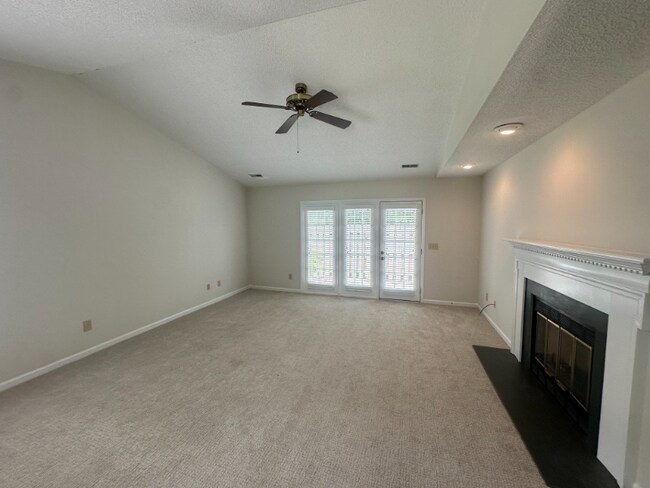 Foto del edificio - 6817 Fairpoint Ct