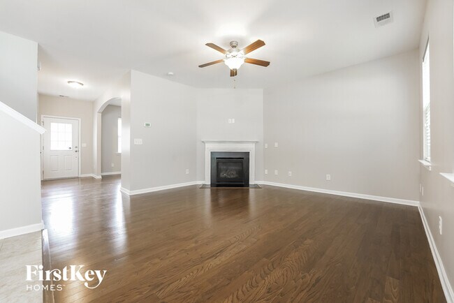 Foto del edificio - 1045 Bald Cypress Dr