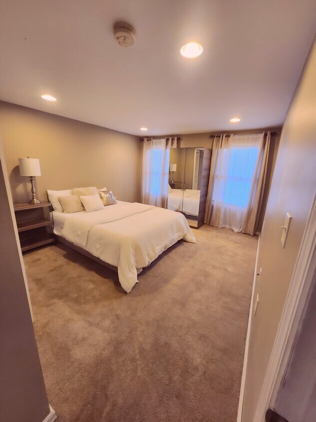 Bedroom with Large Closet - 88 Bedford Rd