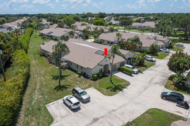 Foto del edificio - 9497 Boca Gardens Pkwy