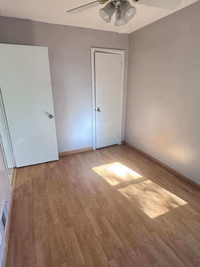 Building Photo - Spacious 3BD/2BA Home, Move-In Ready with Finished Basement