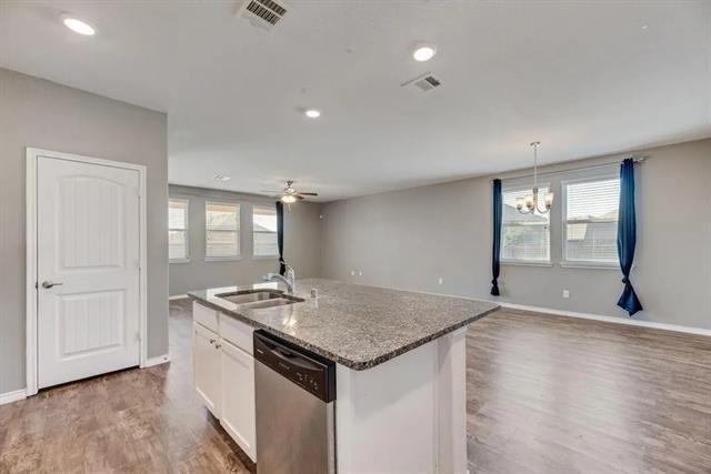 Foto del edificio - 633 Bassett Hall Rd