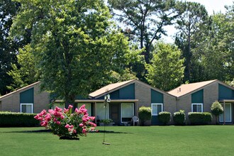 Country Club Apartments Rentals - Huntsville, AL | Apartments.com