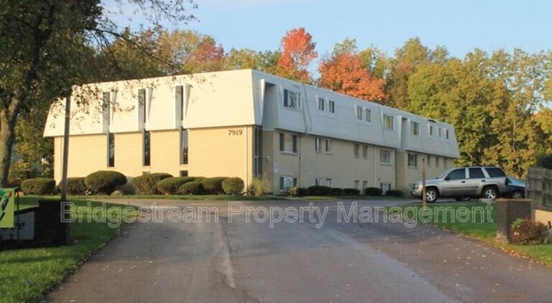 Foto principal - 7919 N Main St