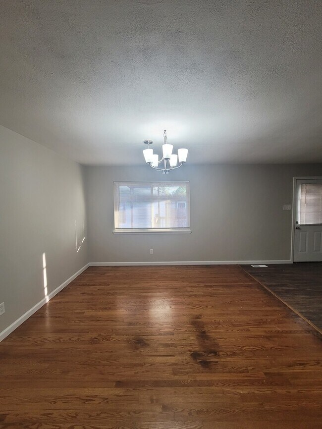 Building Photo - 29 Jamaica Dr Saint Peters, MO 63376