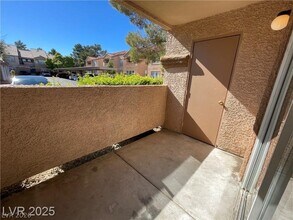 Building Photo - 1150 N Buffalo Dr