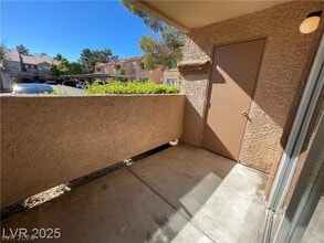 Building Photo - 1150 N Buffalo Dr