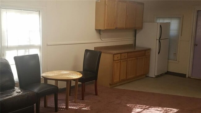 Foto del edificio - 1732 Cooledge Rd