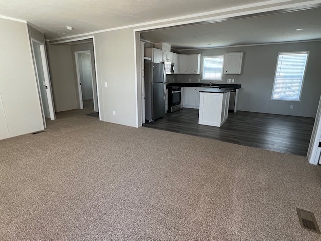 Building Photo - 14566 Red Bud Trail N