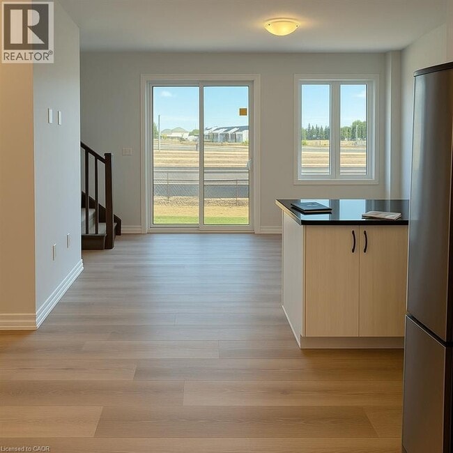 Building Photo - 200 Stamson St